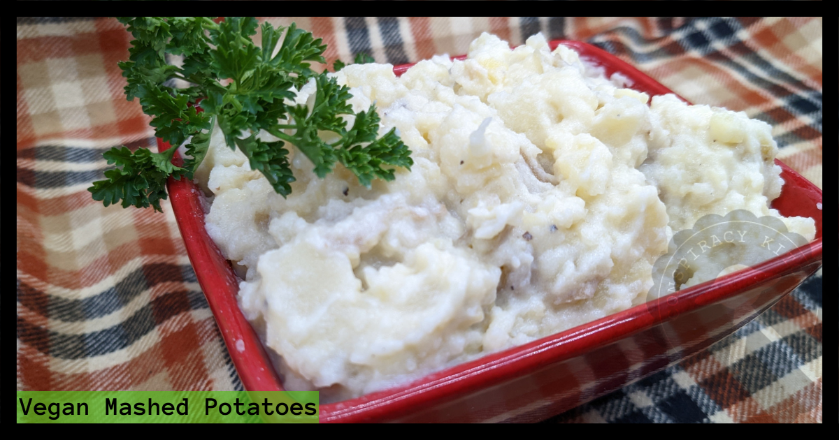 Detail of vegan mashed potatoes garnished with parsley.